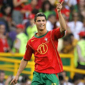 3/$118❤️mint Nike PORTUGAL 2004-05 home shirt soccer jersey Kids XL 164-176cm